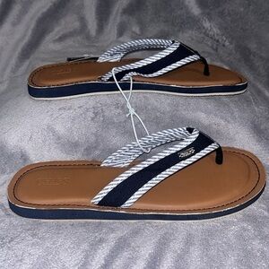 "NEW"‎ Chaps Women's Slip on Navy Blue Sandals- Size Medium 7/8